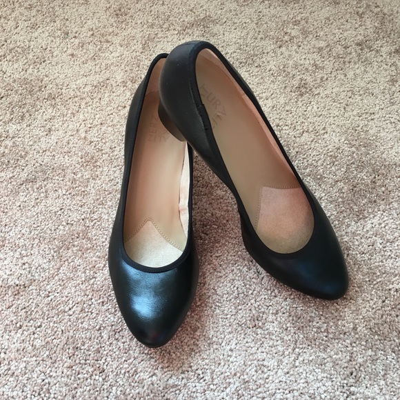 naturalizer naomi dress pump